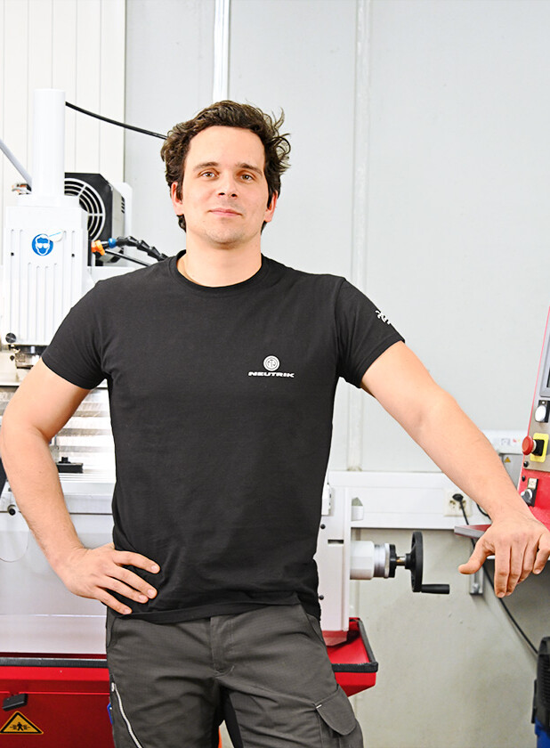 neutrik lehre polymechanik ausbildner